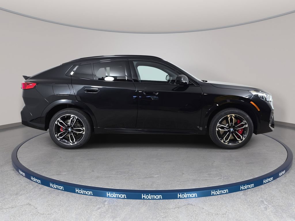 New 2026 BMW X2 xDrive28i w/ Technology Package AWD/4WD image 4