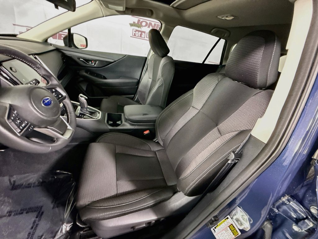 Certified 2025 Subaru Outback Premium AWD/4WD image 27