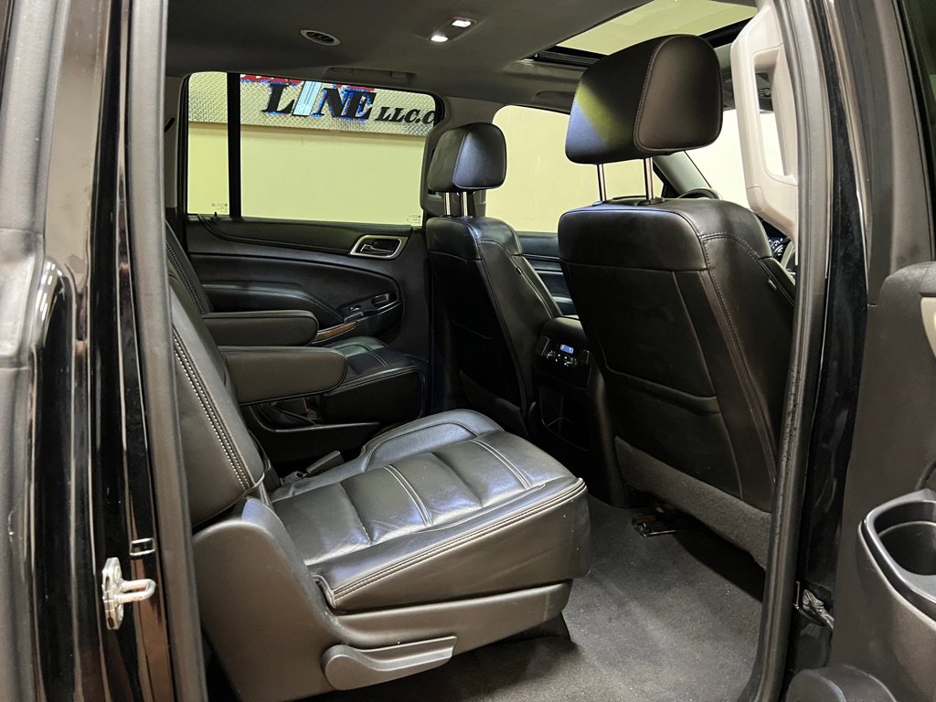 Used 2020 GMC Yukon XL Denali w/ Denali Premium Package RWD image 48