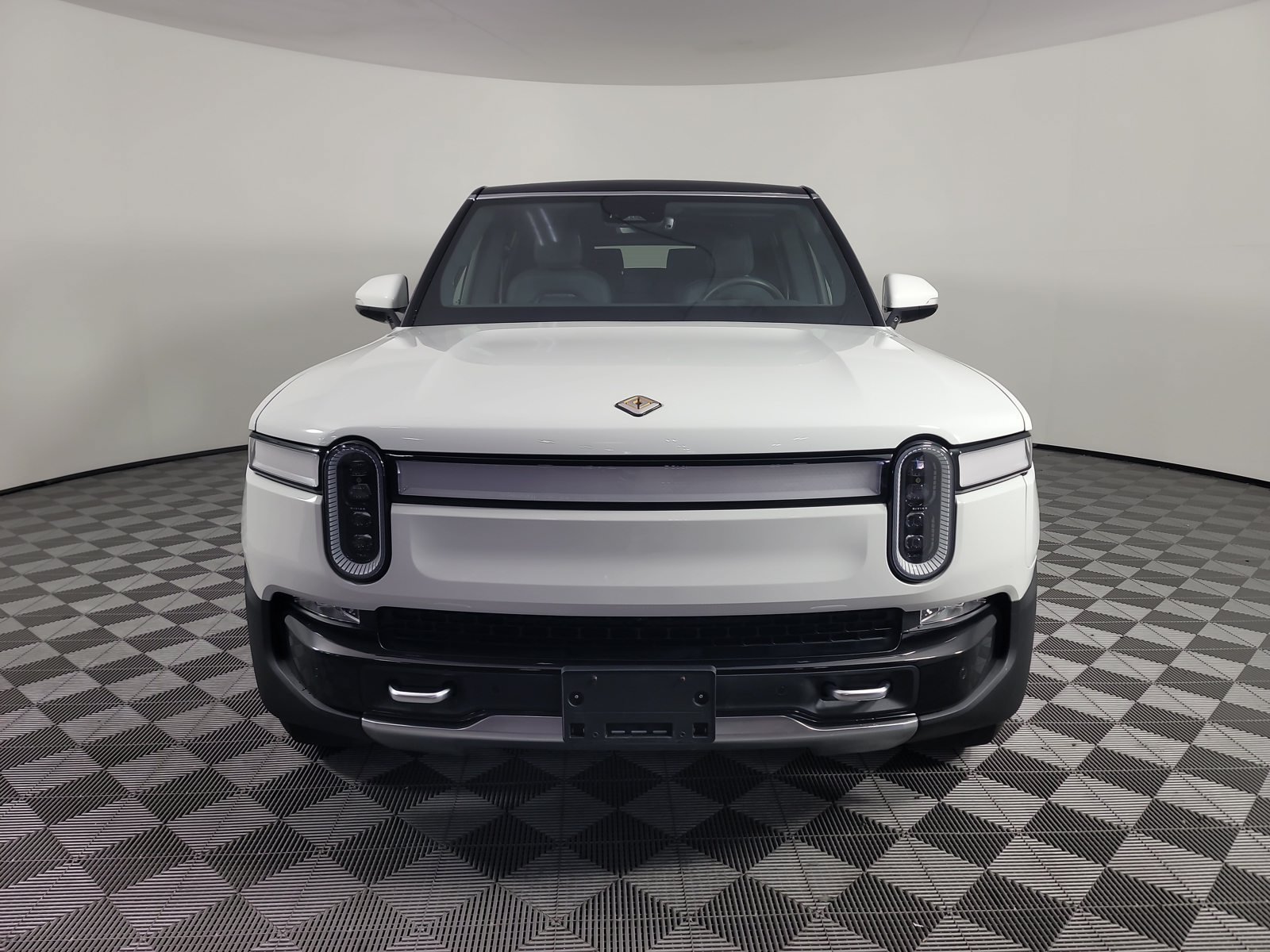 Used 2023 Rivian R1S Adventure Quad AWD/4WD image 8