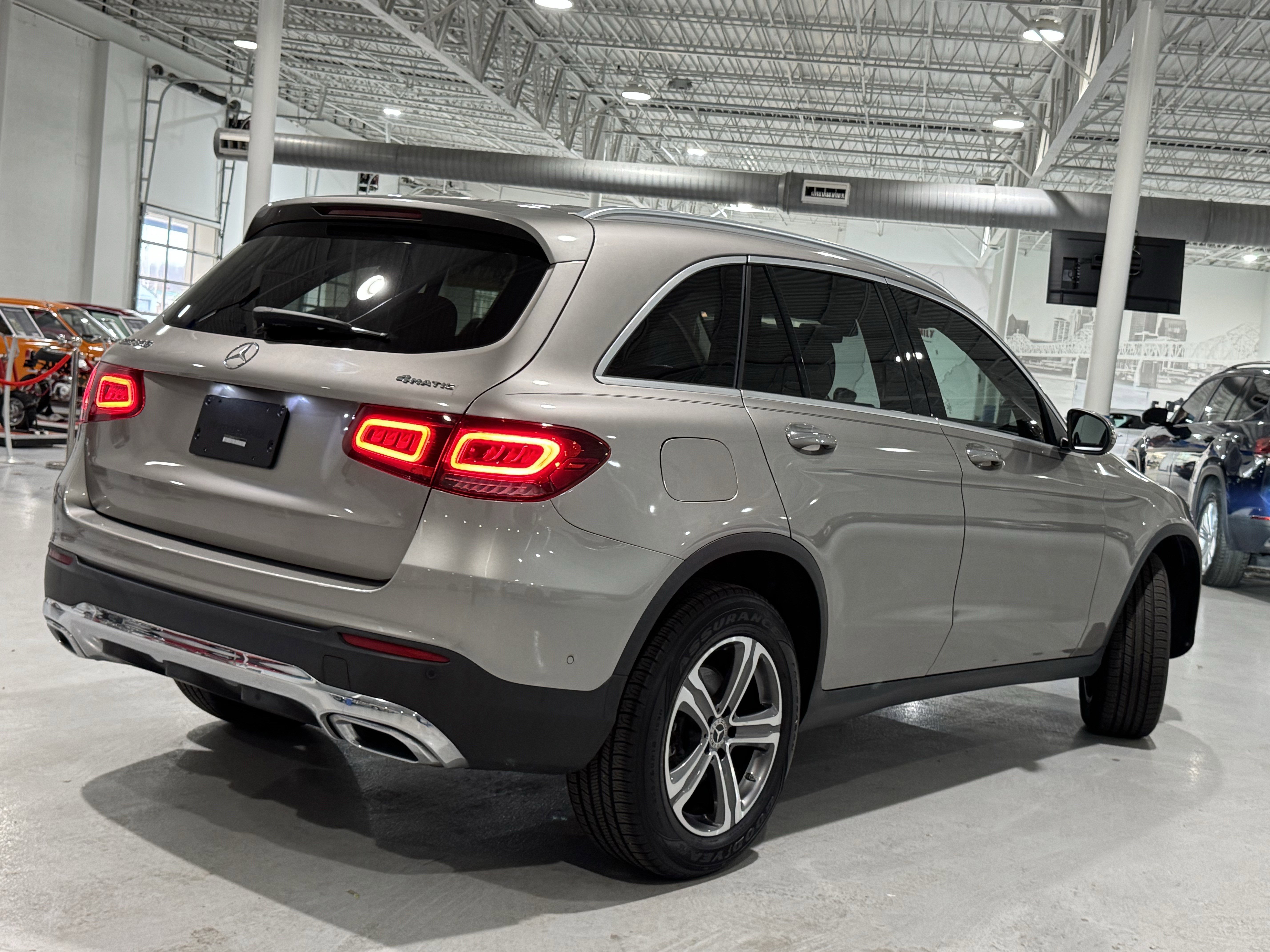 Used 2021 Mercedes-Benz GLC 300 4MATIC w/ Premium Package image 3