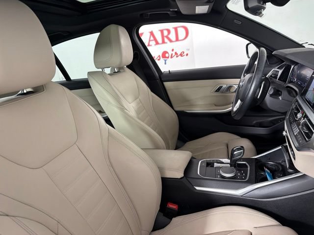 Used 2021 BMW 330i xDrive Sedan w/ Premium Package AWD/4WD image 16