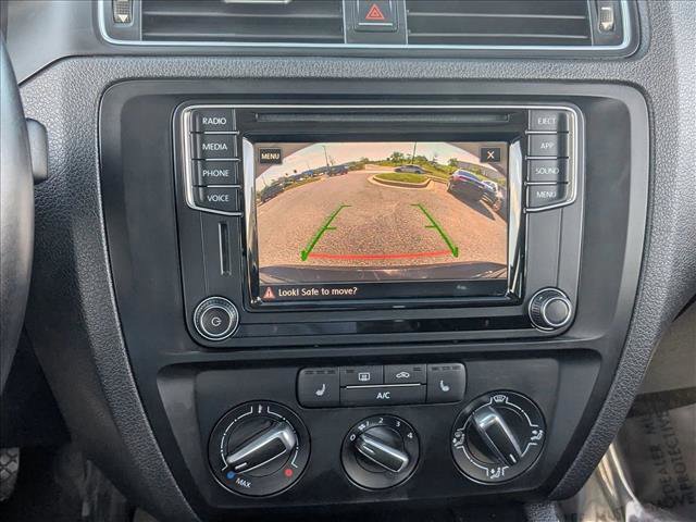 Used 2018 Volkswagen Jetta SE FWD image 12