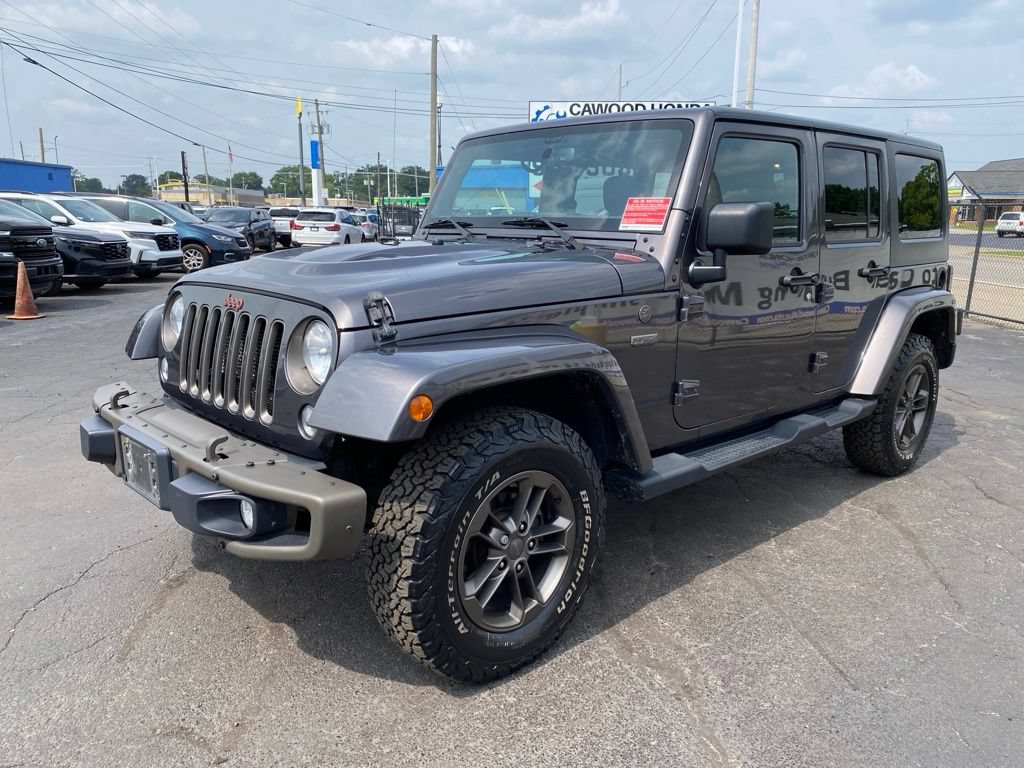 Used 2016 Jeep Wrangler Unlimited Sahara AWD/4WD image 7