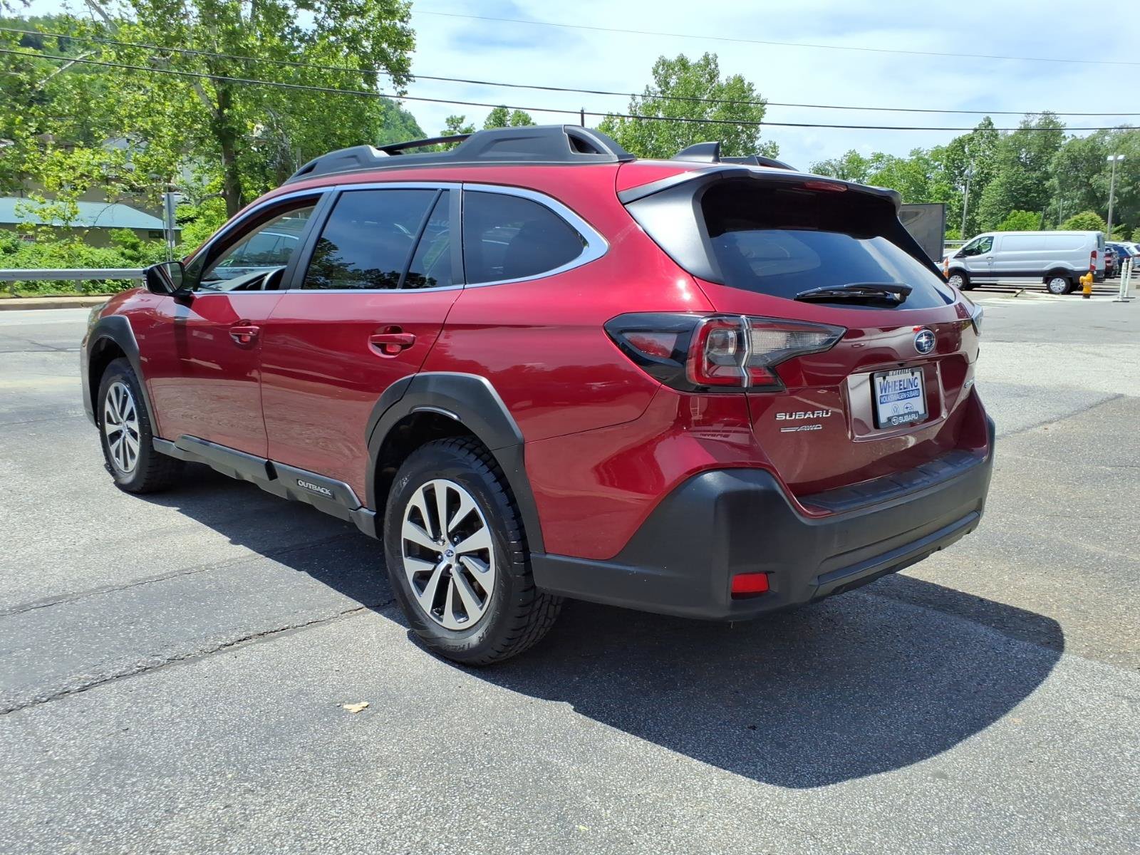Used 2023 Subaru Outback Premium w/ Popular Package #1 AWD/4WD image 4