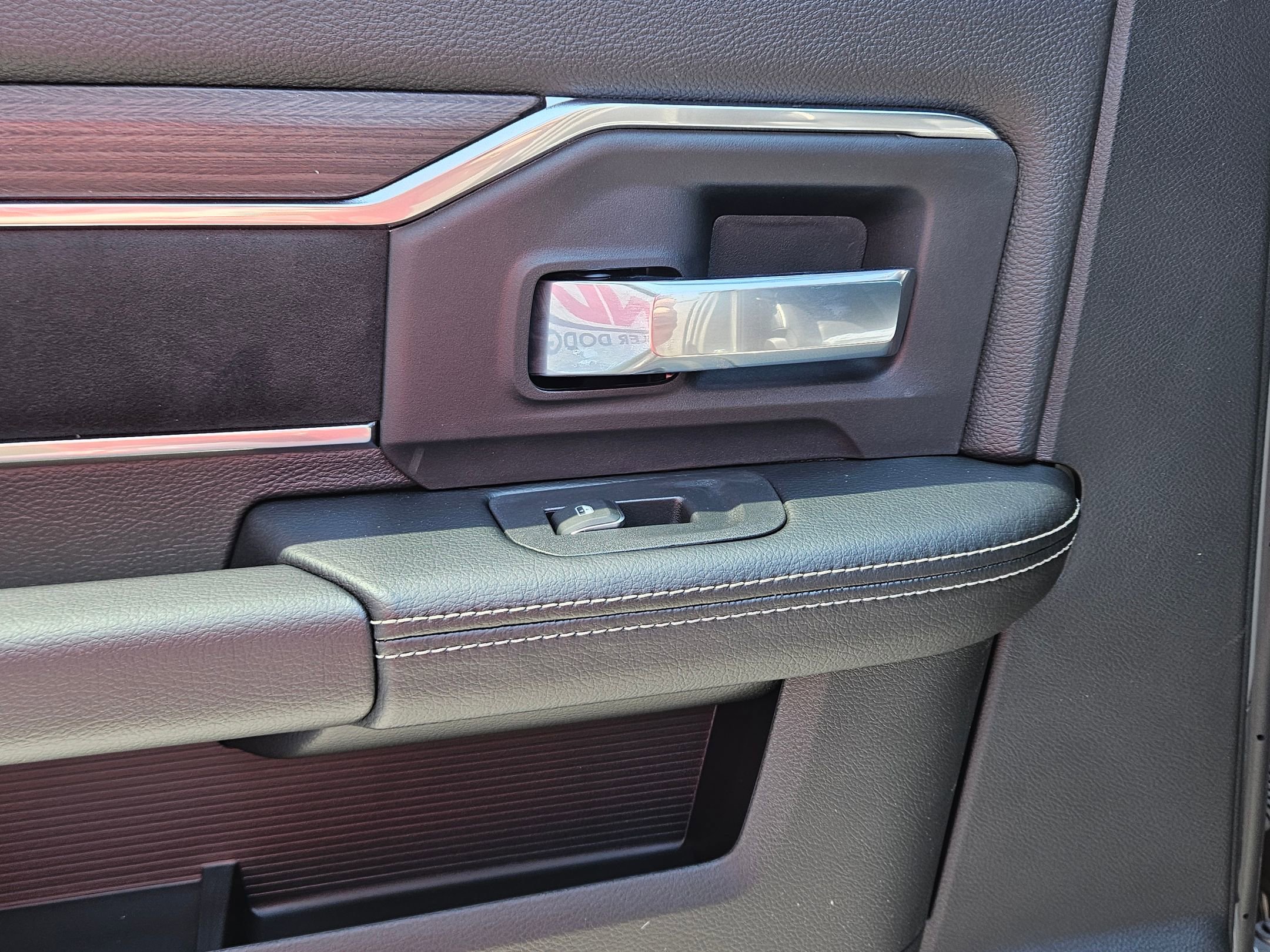 New 2026 RAM 2500 Laramie AWD/4WD image 21
