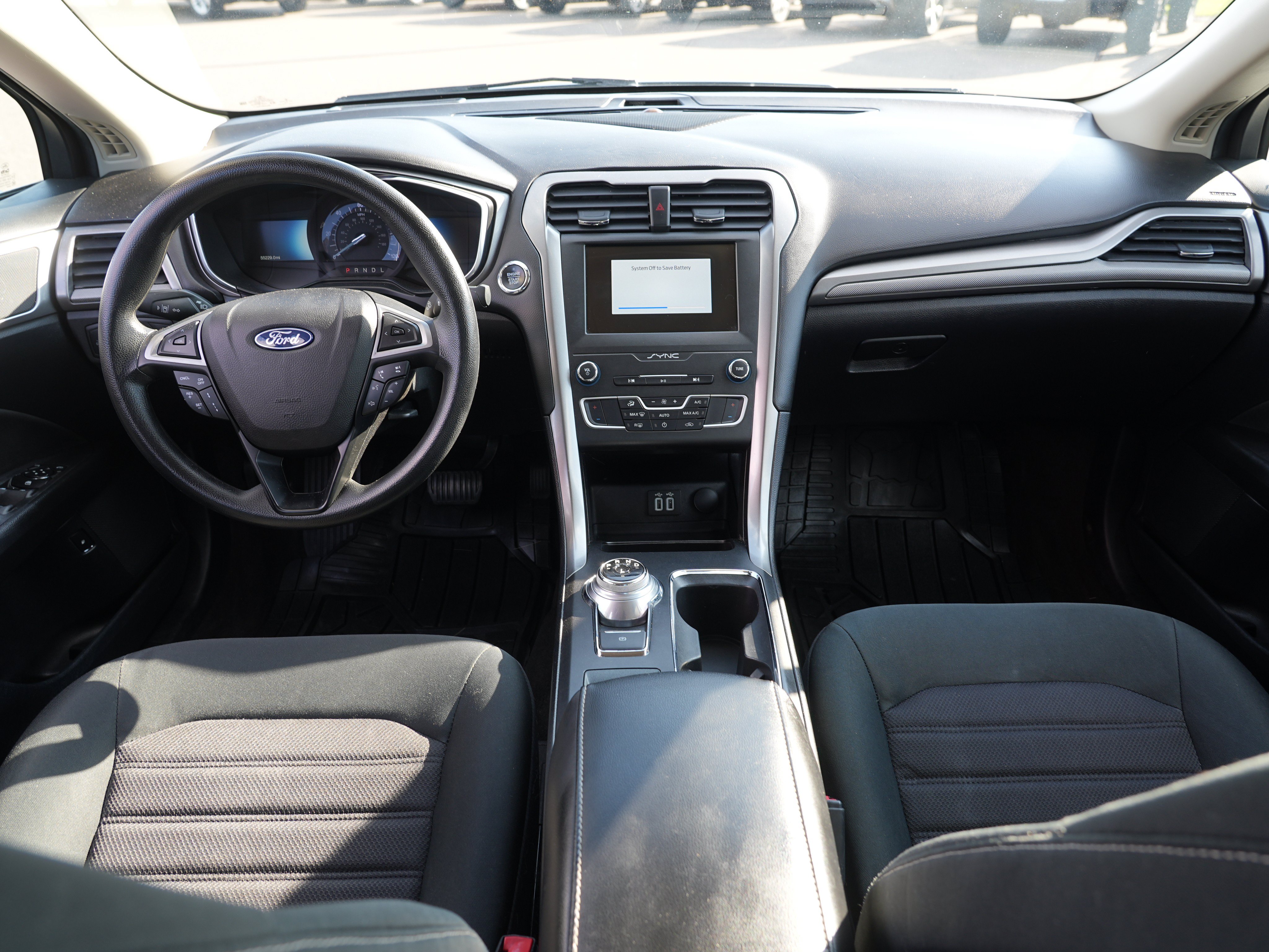 Used 2020 Ford Fusion SE FWD image 25