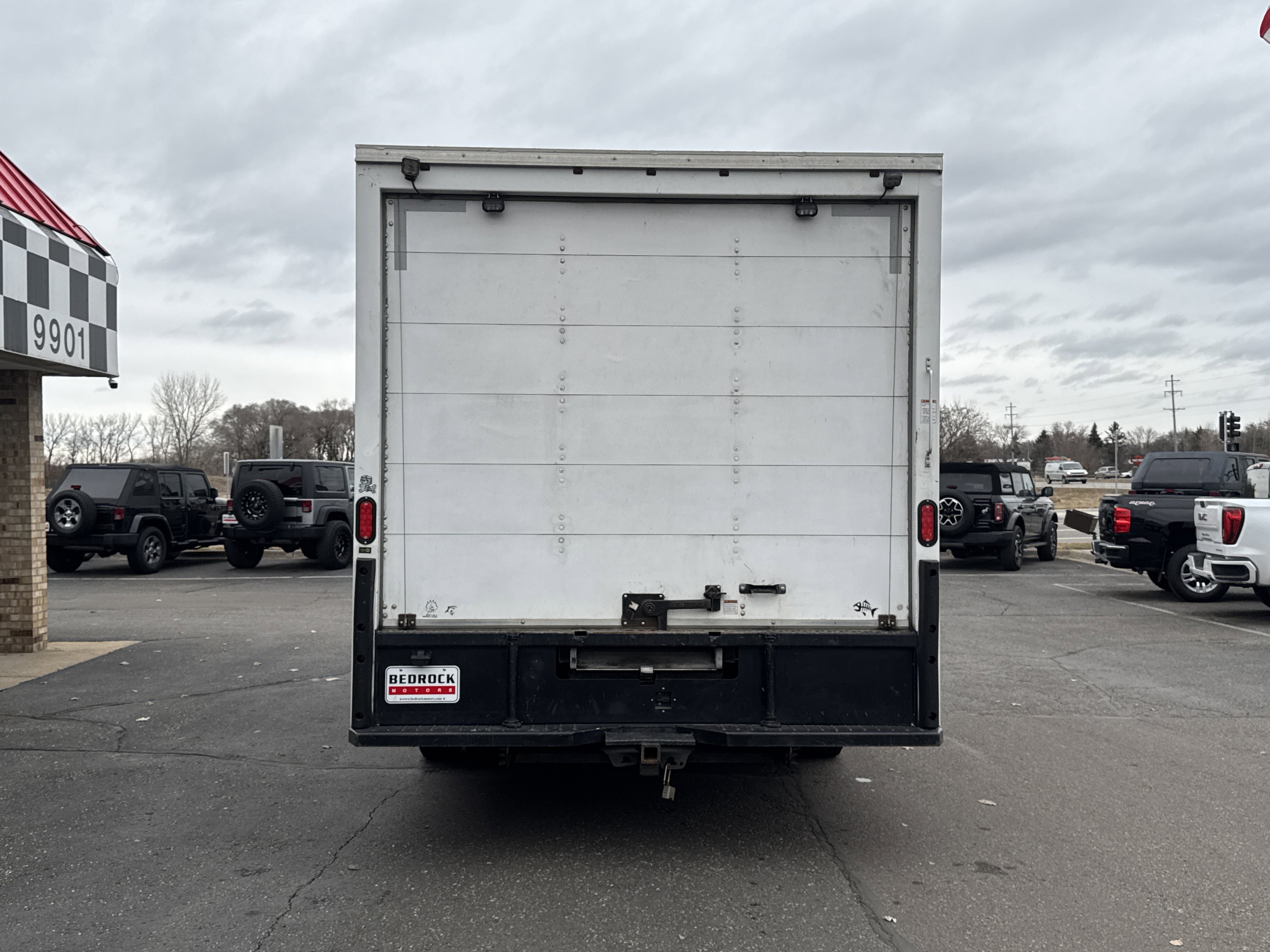 Used 2019 Ford E-350 and Econoline 350 Super Duty RWD image 6