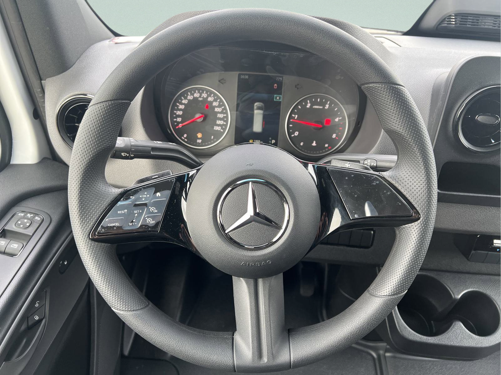 Certified 2025 Mercedes-Benz Sprinter 2500 image 18