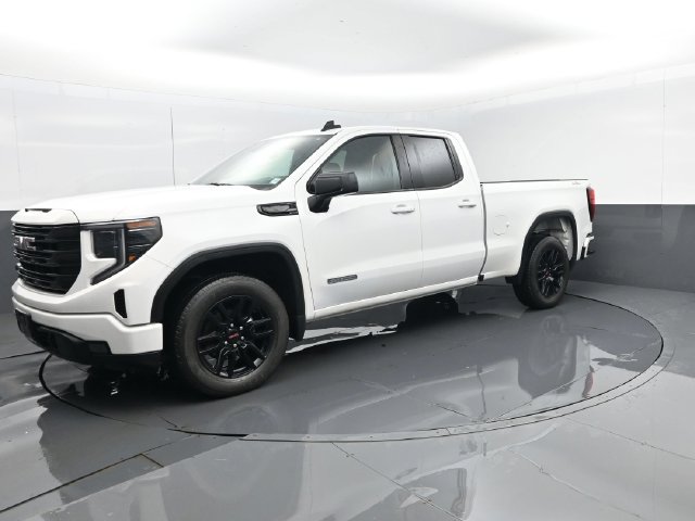 Used 2023 GMC Sierra 1500 Elevation AWD/4WD image 2