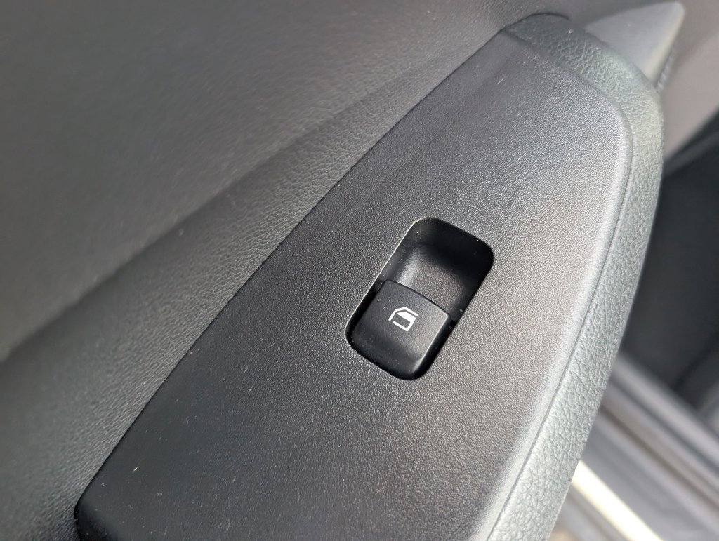Used 2024 Kia Seltos LX AWD/4WD image 14