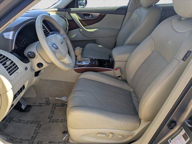 Used 2011 INFINITI FX35 2WD w/ Premium Pkg image 16