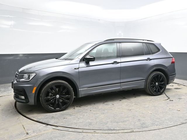 Used 2021 Volkswagen Tiguan SE R-Line image 3