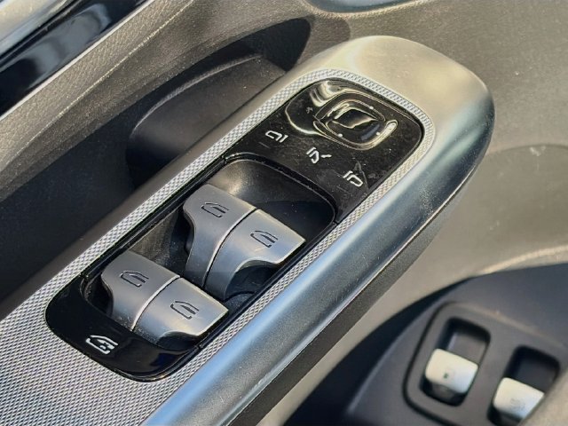 Certified 2025 Mercedes-Benz GLC 350e 4MATIC image 17