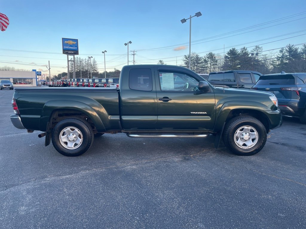 Used 2013 Toyota Tacoma 4x4 Access Cab image 8