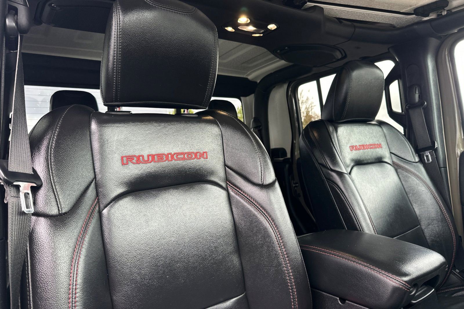 Used 2020 Jeep Gladiator Rubicon image 16