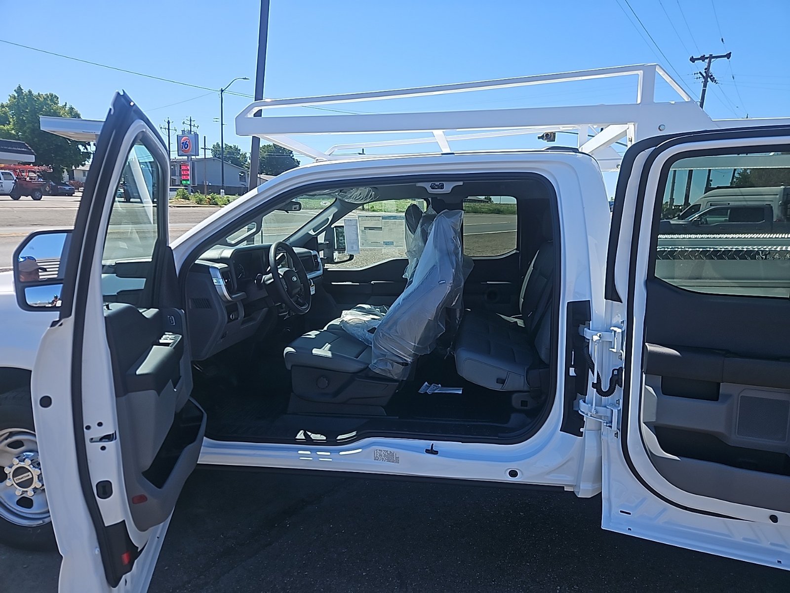 New 2026 Ford F350 XL w/ XL Chrome Package RWD image 9
