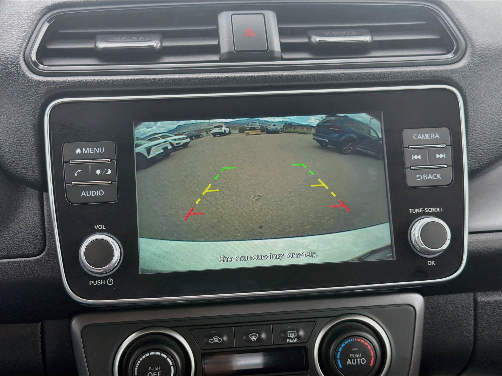 Used 2025 Nissan Leaf S FWD image 22