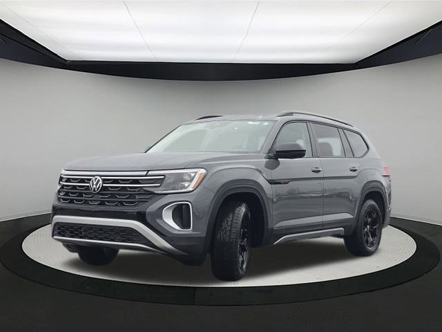 New 2026 Volkswagen Atlas Peak Edition image 3