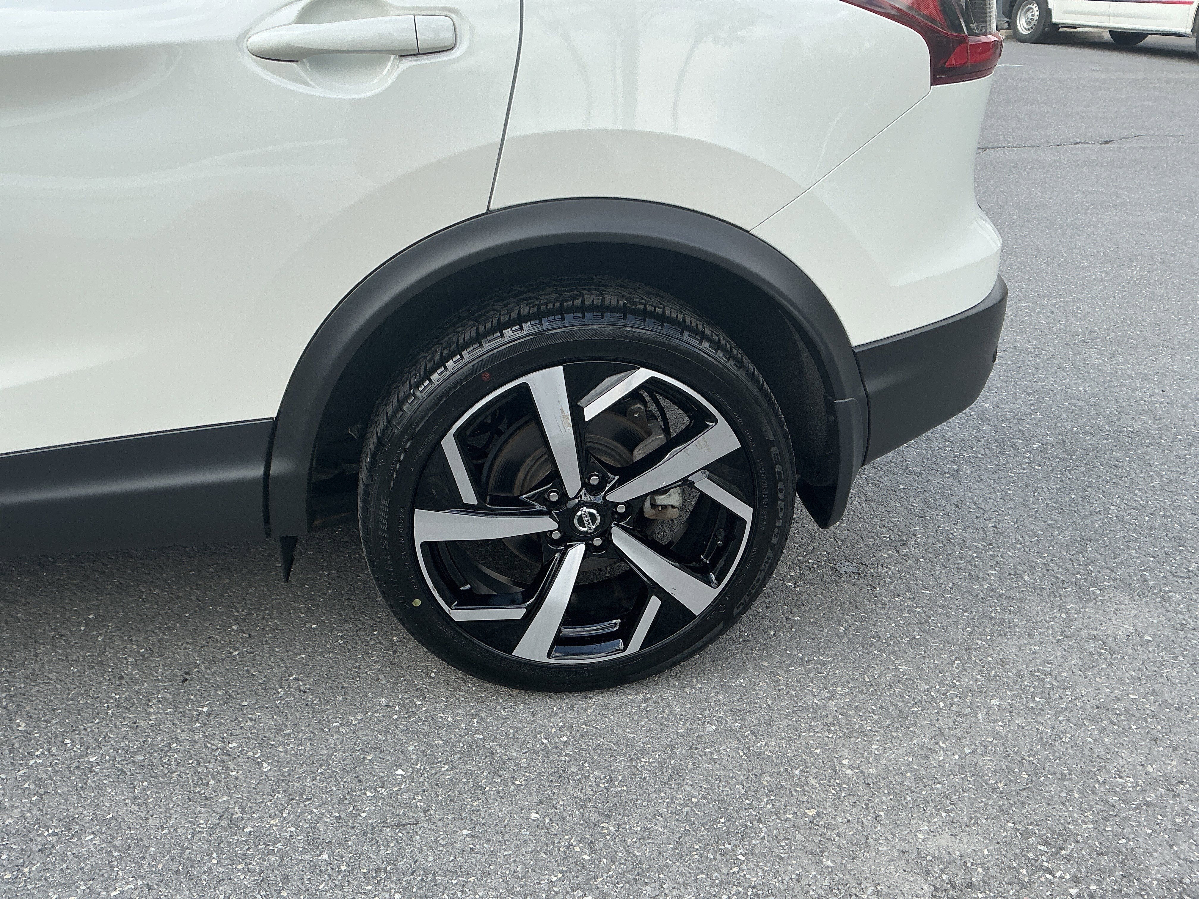 Used 2022 Nissan Rogue Sport SL w/ Premium Package AWD/4WD image 9