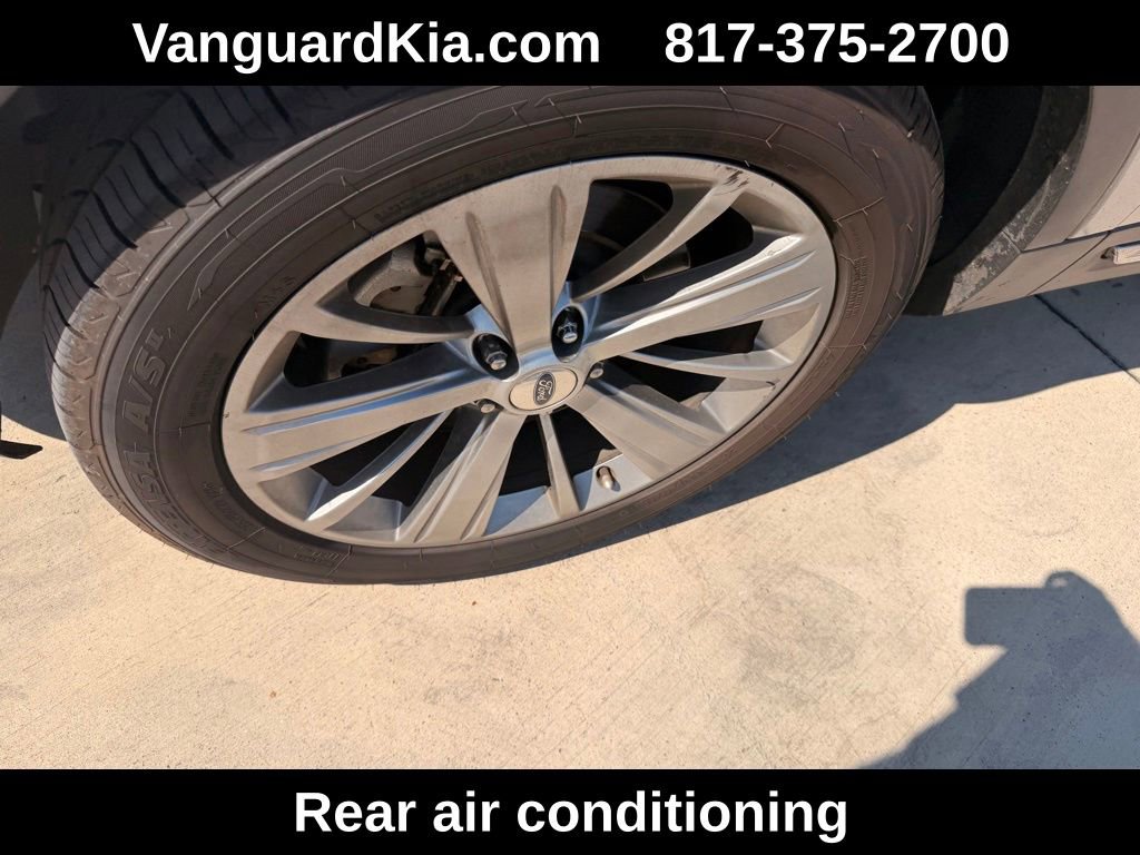 Used 2018 Ford Explorer Limited w/ Equipment Group 301A FWD image 8