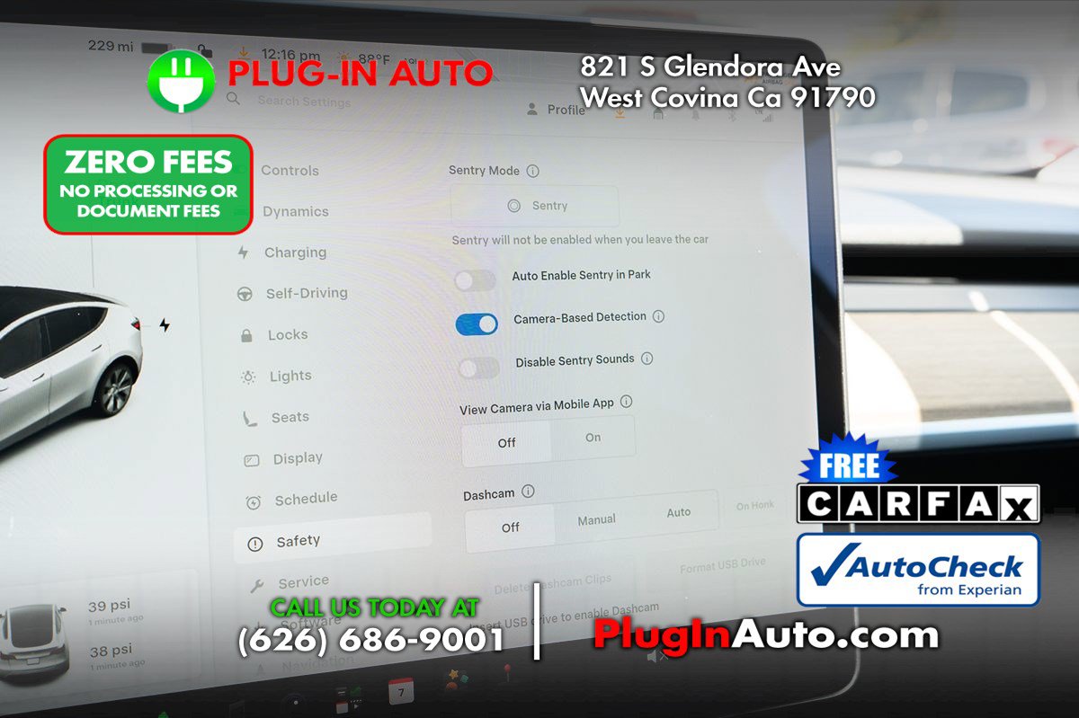 Used 2021 Tesla Model Y Long Range AWD/4WD image 32