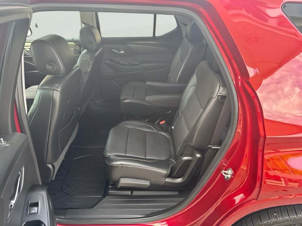 Used 2019 Chevrolet Traverse Premier w/ LPO, Floor Liner Package AWD/4WD image 19