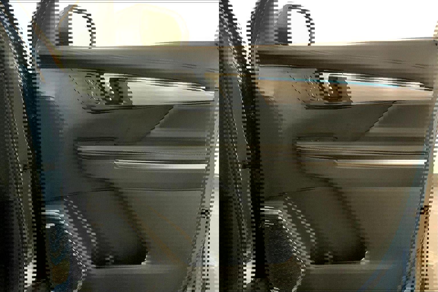 Used 2025 Buick Enclave Preferred image 26