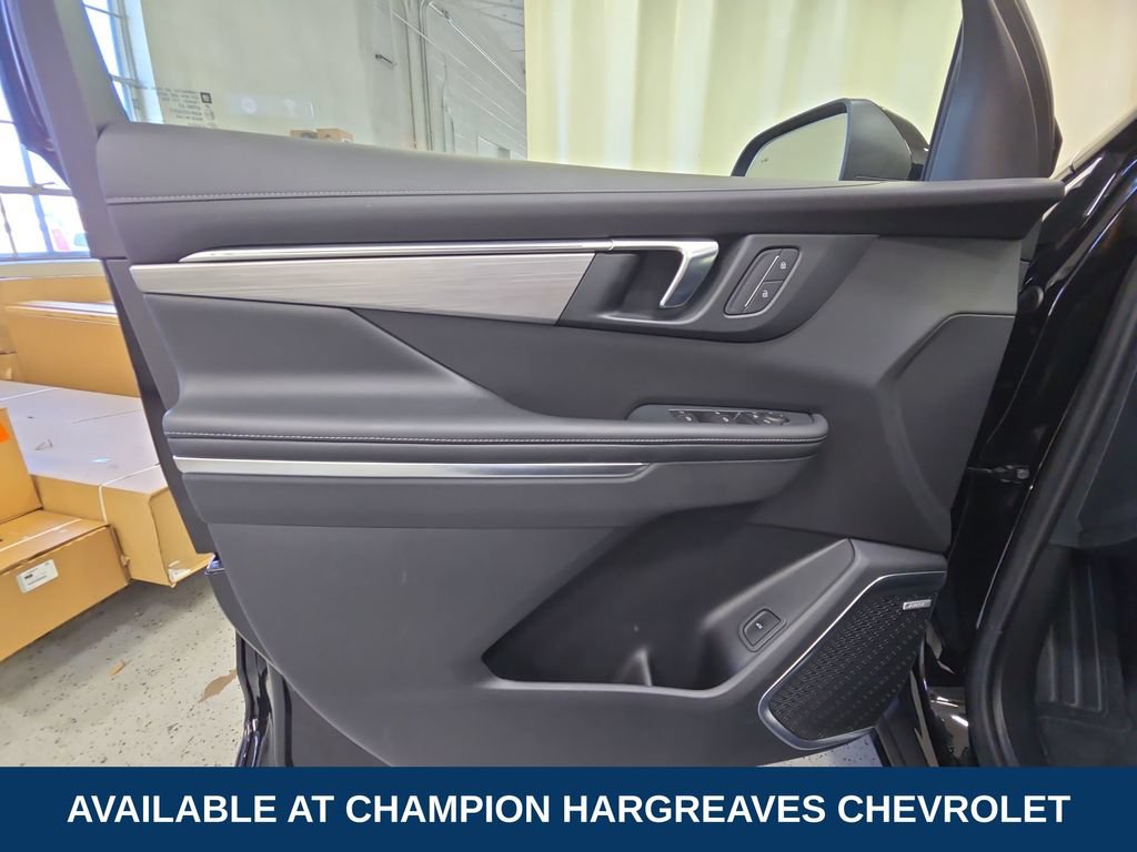 Used 2025 Buick Enclave Preferred w/ LPO, Floor Liner Package FWD image 30