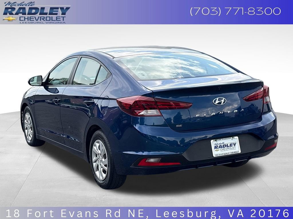 Used 2019 Hyundai Elantra SE FWD image 3