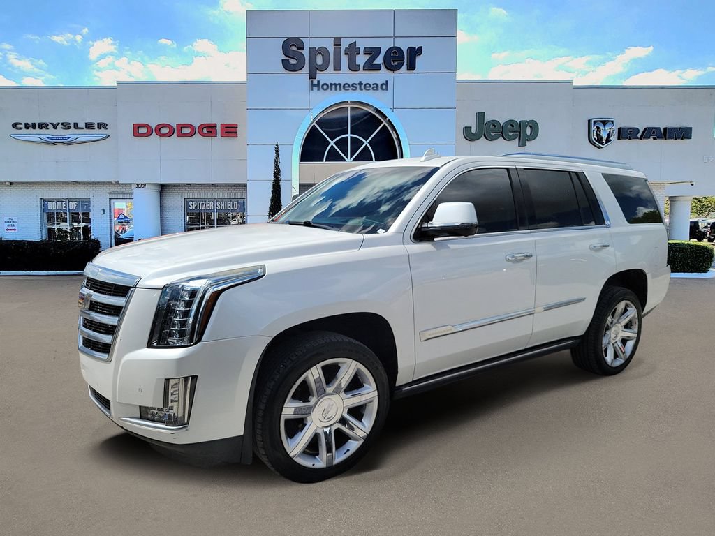 Used 2016 Cadillac Escalade Premium RWD image 4