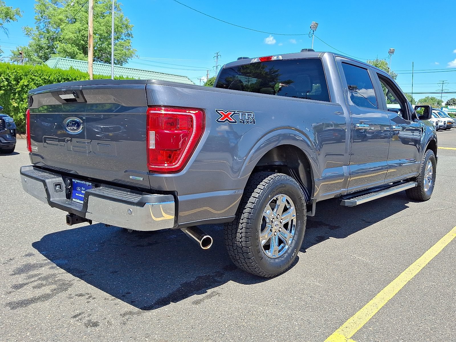 Certified 2022 Ford F150 XLT w/ XTR Package AWD/4WD image 6