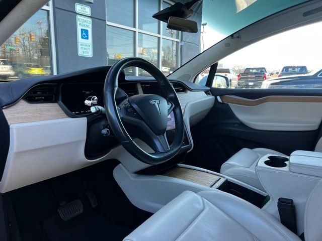 Used 2018 Tesla Model X 100D image 10