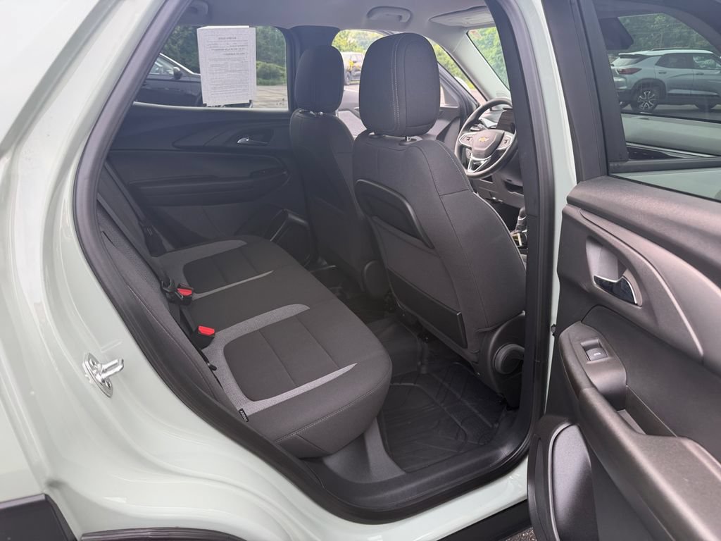 Used 2026 Chevrolet TrailBlazer LT w/ Convenience Package AWD/4WD image 27