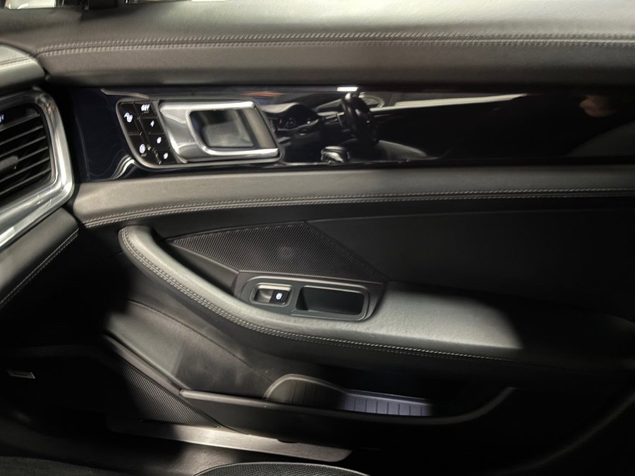 Used 2017 Porsche Panamera 4S w/ Sport Package image 11