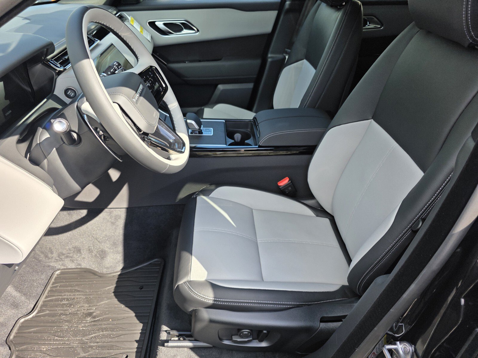 New 2026 Land Rover Range Rover Velar Belgravia AWD/4WD image 10