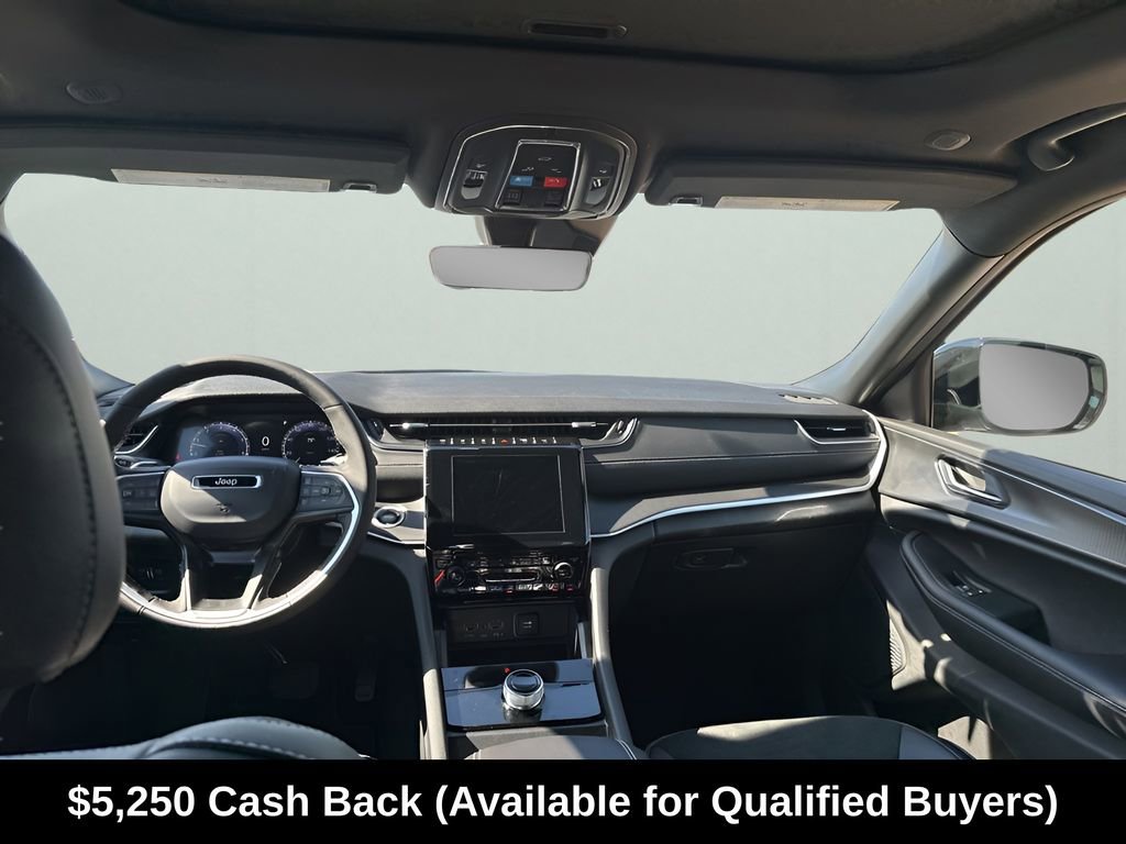 New 2025 Jeep Grand Cherokee Altitude RWD image 26