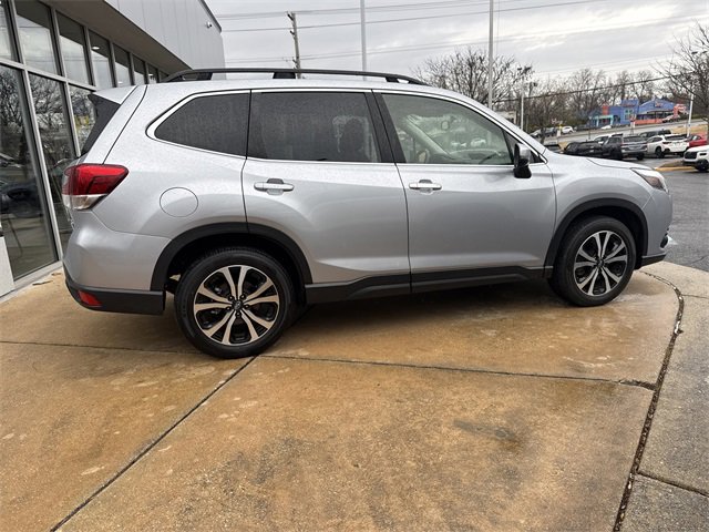 Certified 2022 Subaru Forester Limited image 2