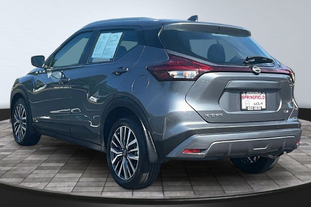 Used 2024 Nissan Kicks SV FWD image 4