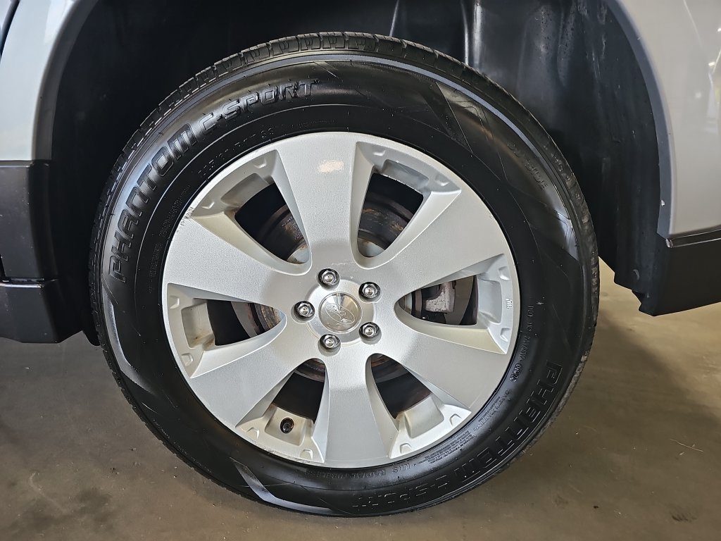 Used 2012 Subaru Outback 2.5i w/ Alloy Wheel Pkg AWD/4WD image 31