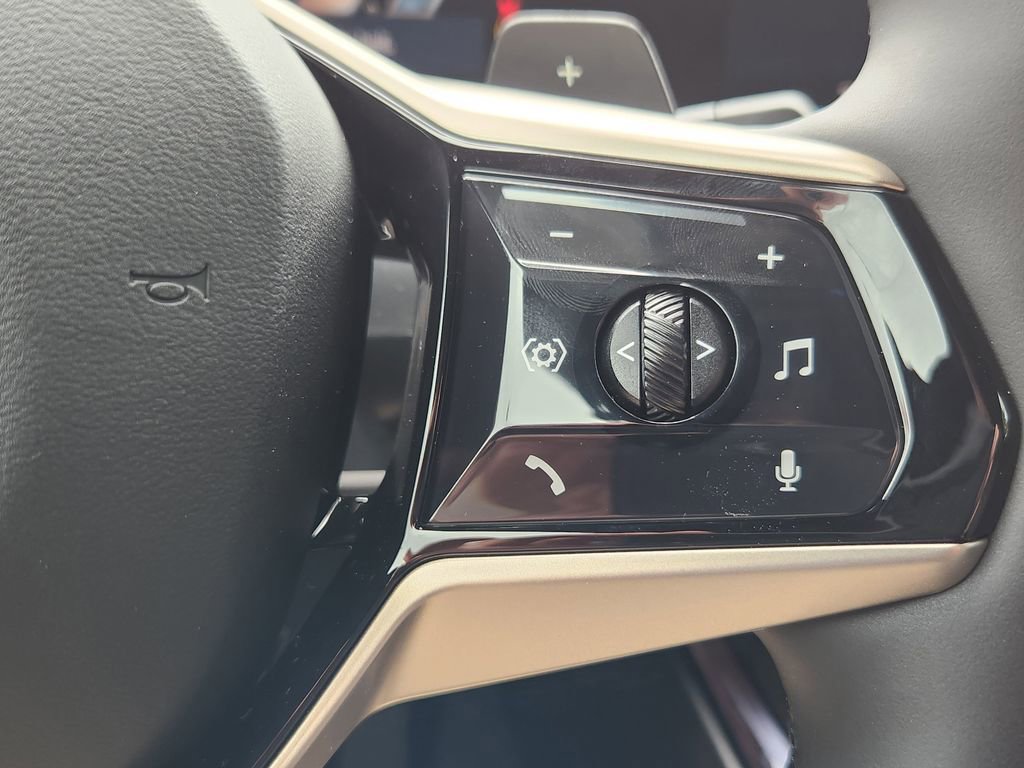 Certified 2025 BMW X3 xDrive30i w/ Premium Package image 27