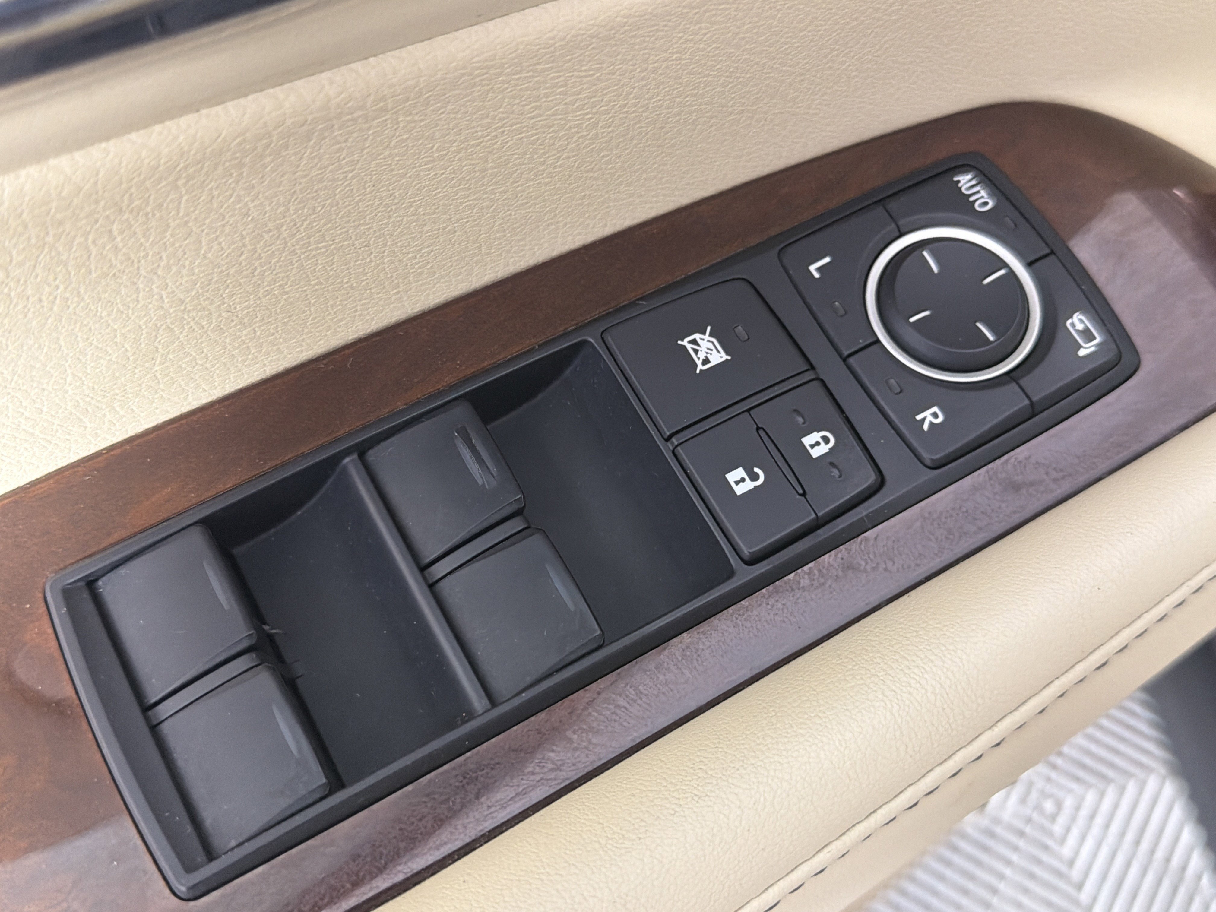 Used 2013 Lexus RX 350 AWD w/ Navigation Pkg image 7