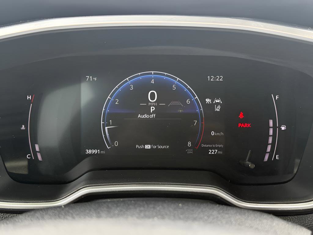 Used 2023 Toyota Corolla Cross XLE w/ Convenience Package AWD/4WD image 22