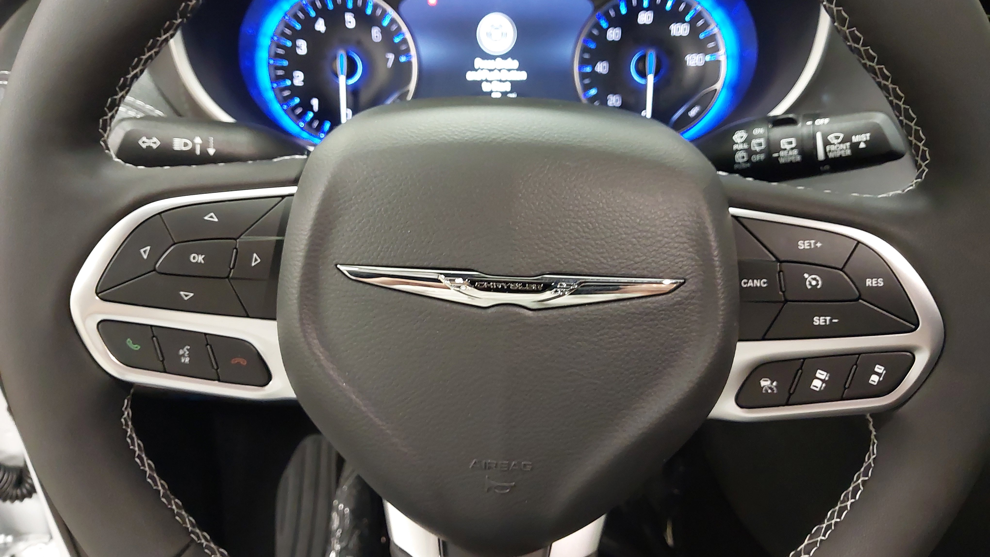 New 2026 Chrysler Pacifica Select image 35