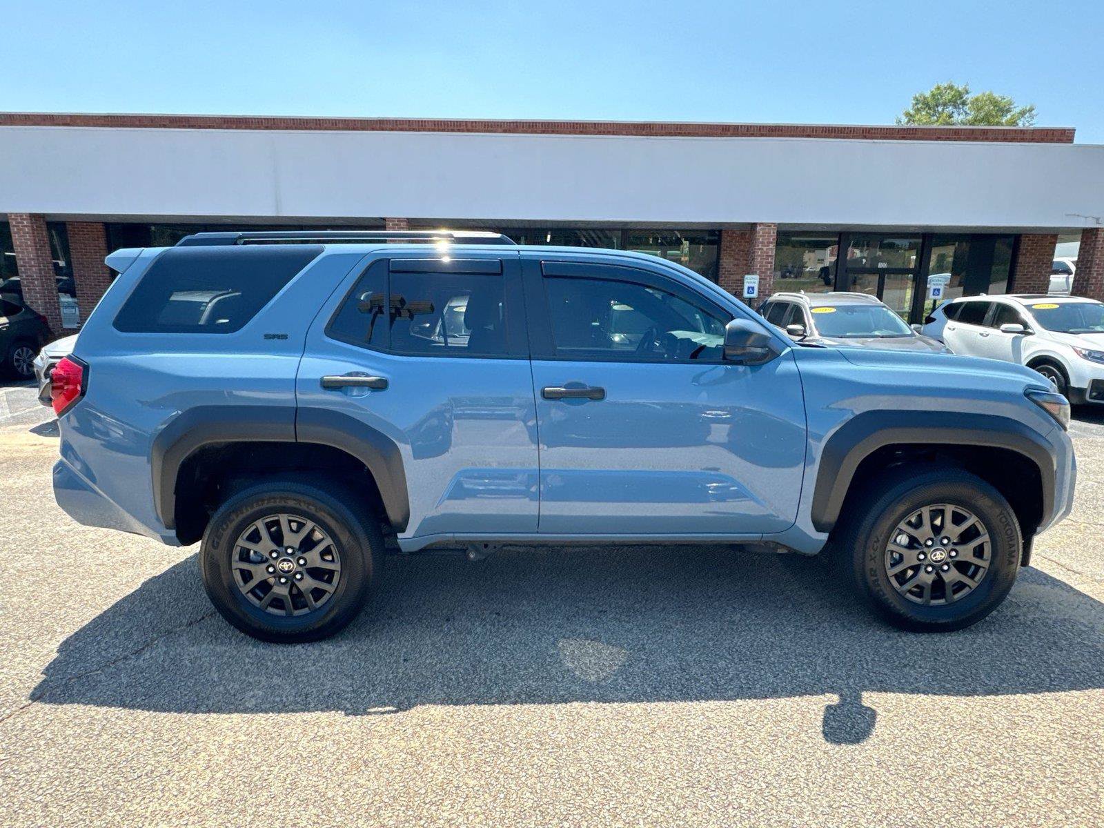 Used 2025 Toyota 4Runner SR5 RWD image 22
