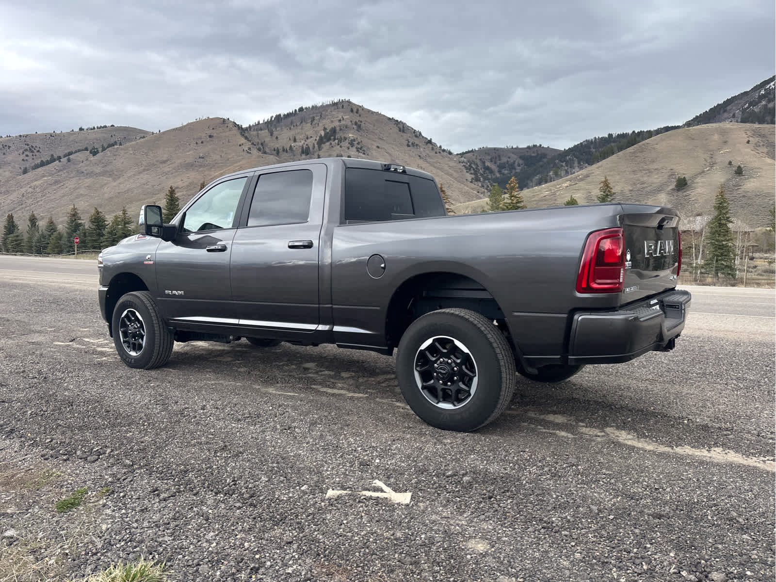New 2025 RAM 3500 Laramie image 7