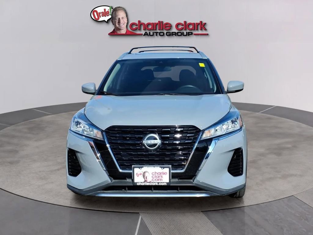 Used 2024 Nissan Kicks SV w/ Exterior Package FWD image 8