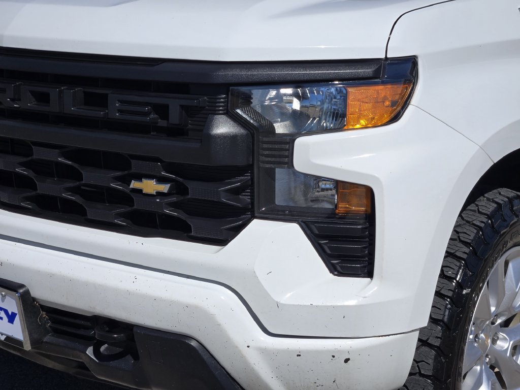 Used 2024 Chevrolet Silverado 1500 Custom AWD/4WD image 9