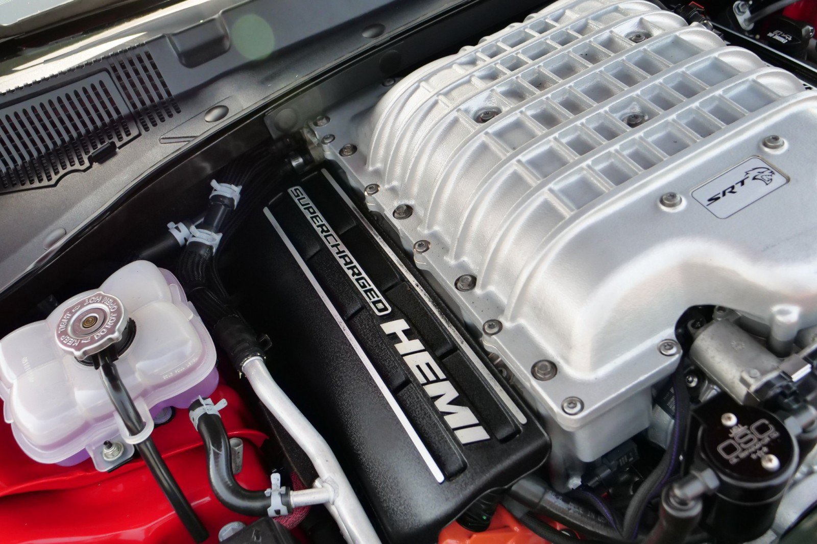 Used 2018 Dodge Charger SRT Hellcat RWD image 15