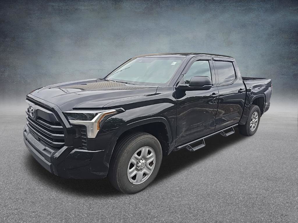 Used 2025 Toyota Tundra SR w/ SR Tow Package AWD/4WD image 4